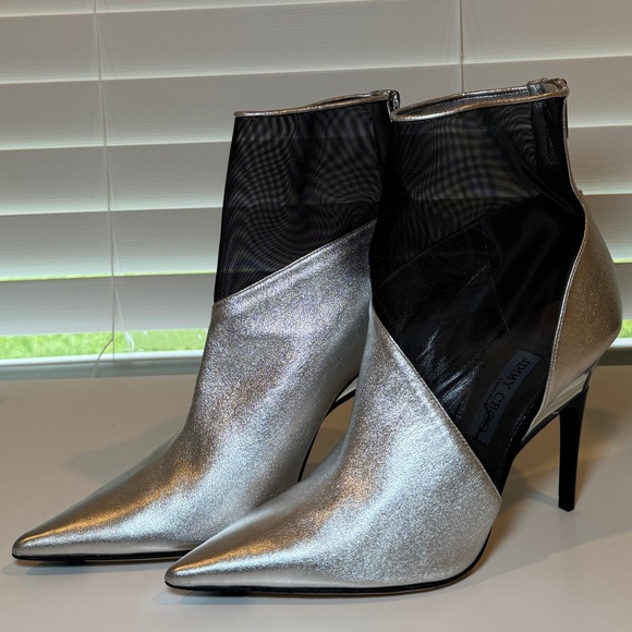 Boots - Picture 5 of 7